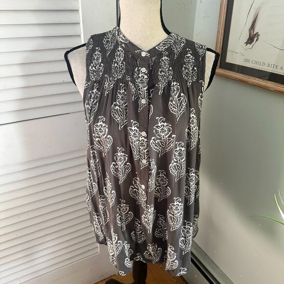 HOLDING HORSES ANTHROPOLOGIE Womens Top Medium Gray Sleeveless Relaxed Fit Boho - Picture 1 of 9